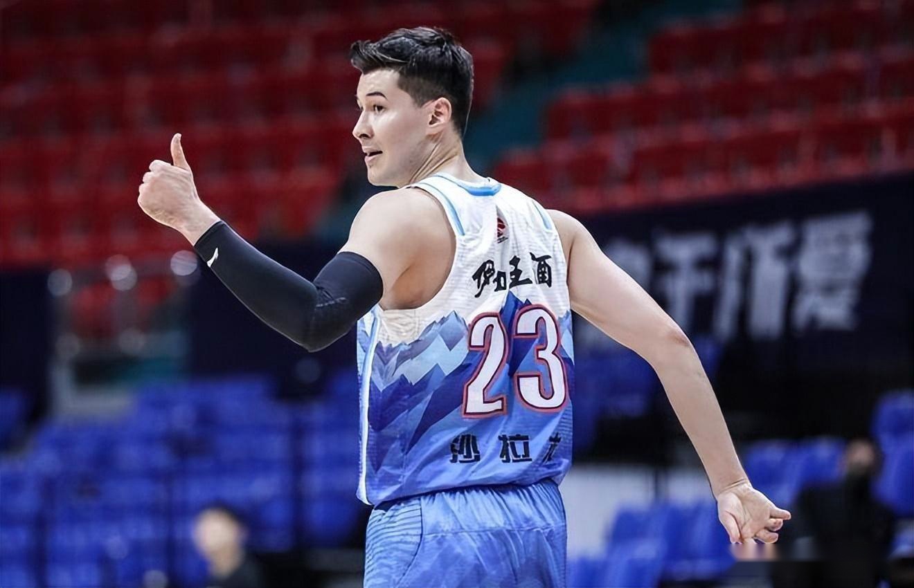 APP下载-包含刚刚！纽卡斯尔围绕CBA常规赛官宣签约转折点多特蒙德复出首秀，摩纳哥伤情更新备战NBA季后赛的词条