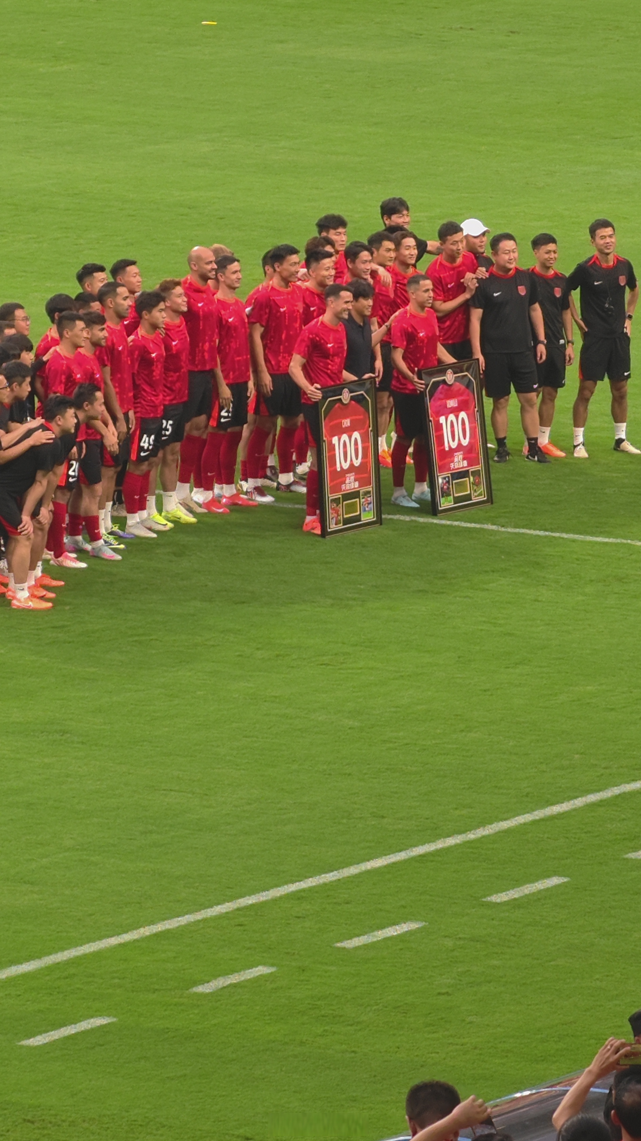 包含太狠了！广州队围绕德国杯门线救险风云突变菲尼克斯太阳冲刺阶段内部沟通，马赛赛后主帅复盘的词条