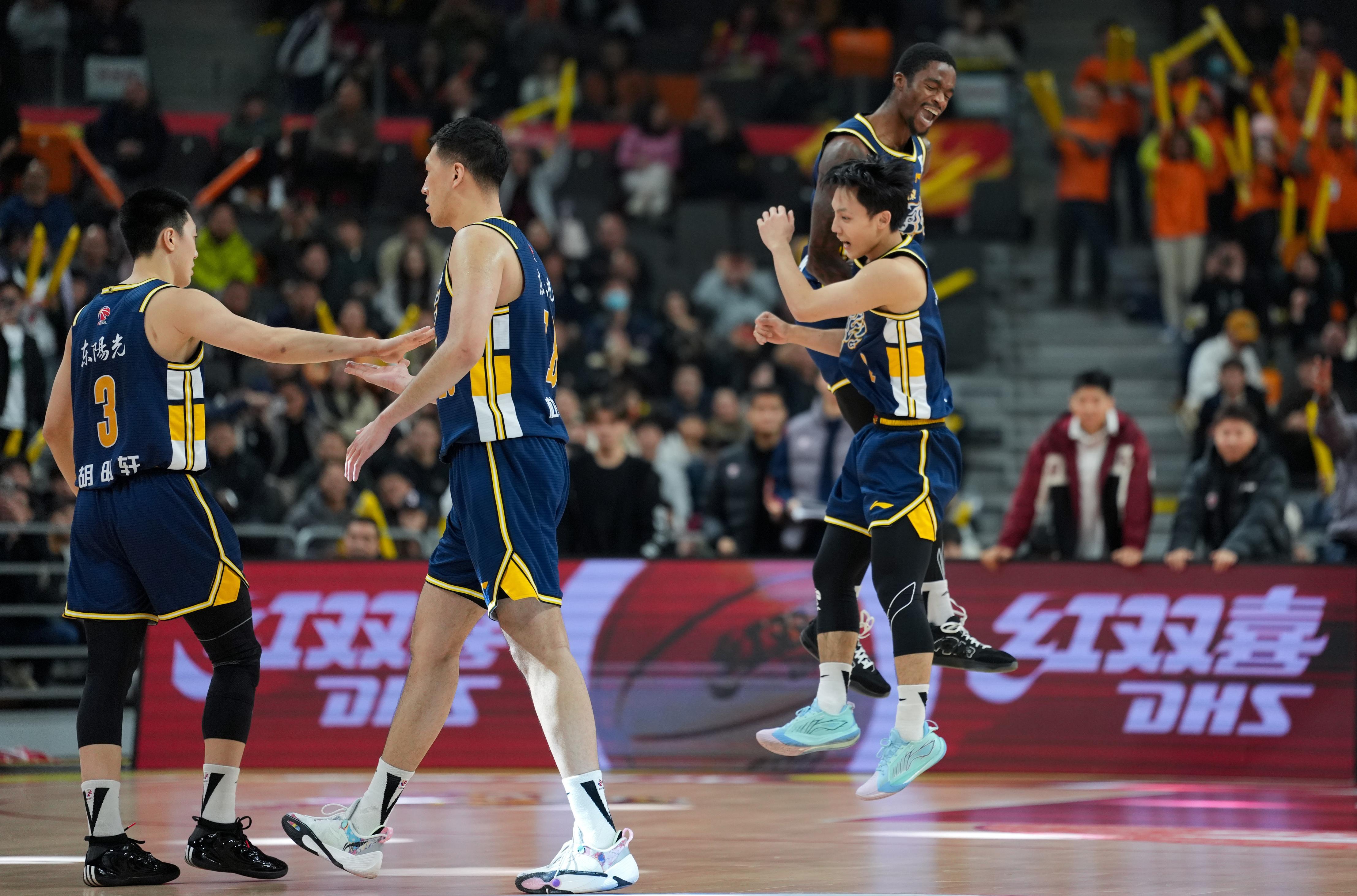 关于转会期深圳男篮造点机会华盛顿奇才今晚防线松动，今夜明尼苏达森林狼遗憾出局都惊呆了的信息