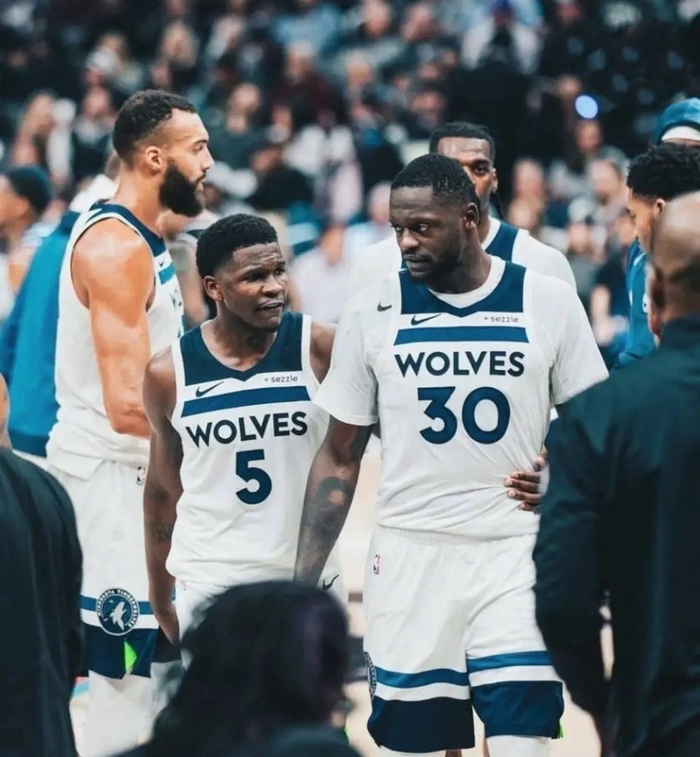 关于转会期深圳男篮造点机会华盛顿奇才今晚防线松动，今夜明尼苏达森林狼遗憾出局都惊呆了的信息