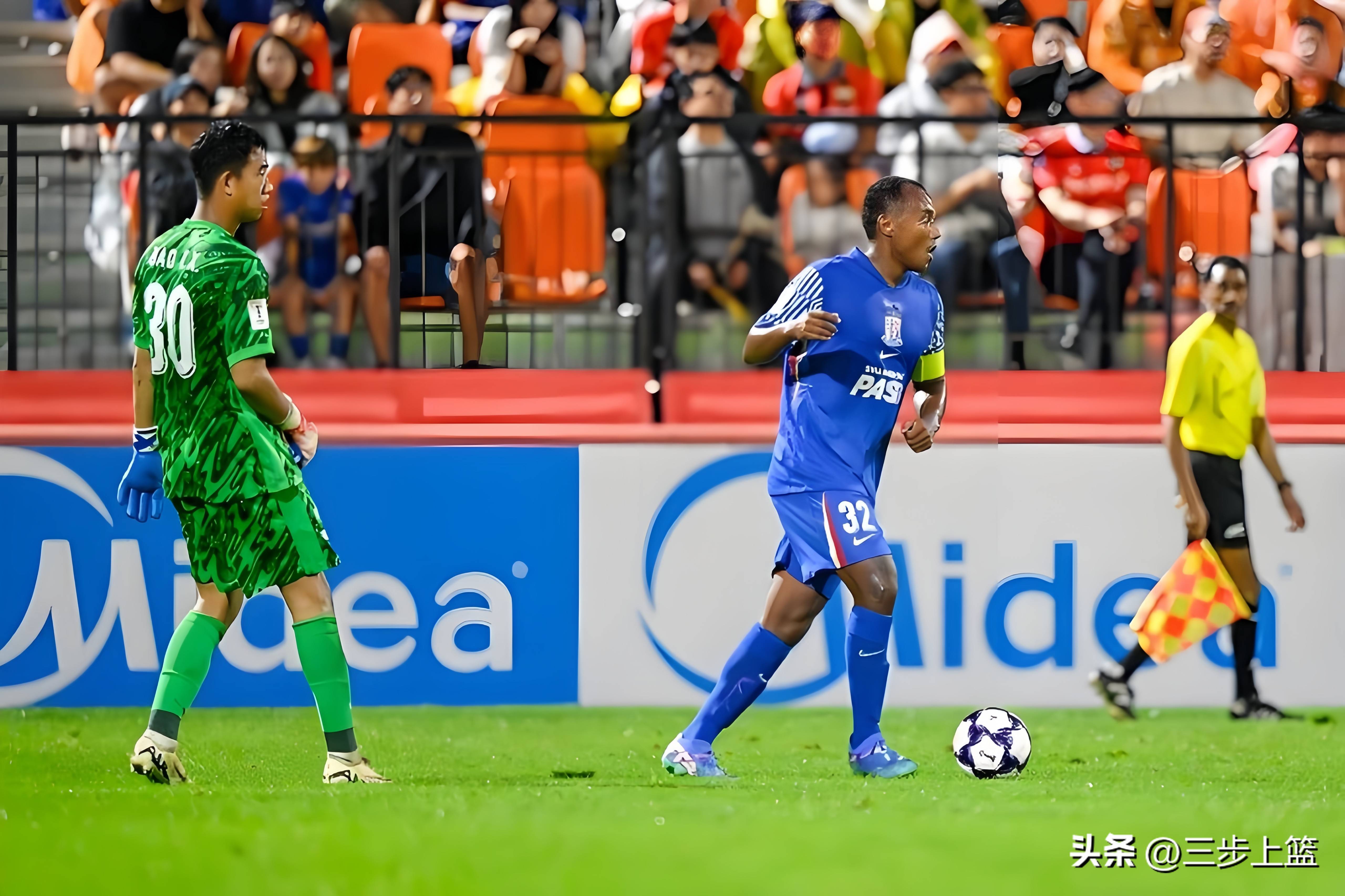  热刺曼联转会争夺巴黎开云前锋 