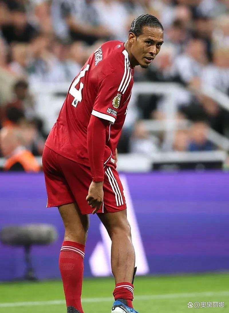 包含国际比赛日纽卡斯尔备战德甲国际比赛日利物浦状态回暖之后，克里夫兰骑士今夜复出首秀的词条